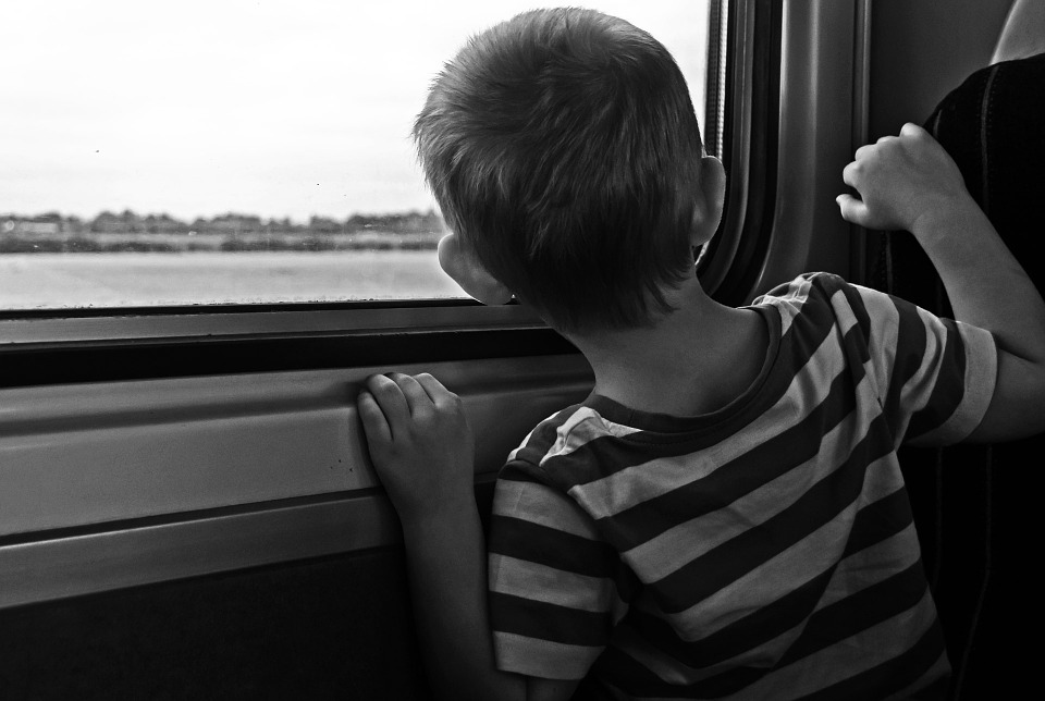 Enfant voyage seul en train sncf autorisé