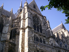 Basilique de Saint-Quentin, Saint Quentin