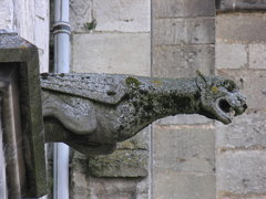 Gargouille à Beauvais, Aéroport de Paris Beauvais