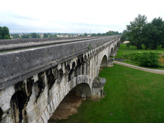 Pont-canal d'Agen, Agen